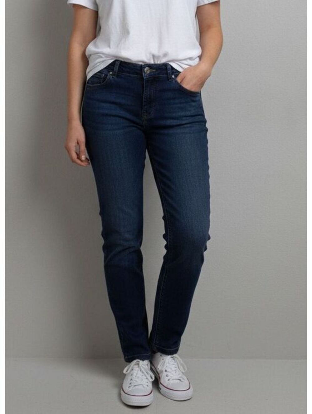 Elena Miro Dark Wash Skinny Jeans Size USA 8 / UK 12 / EU 44